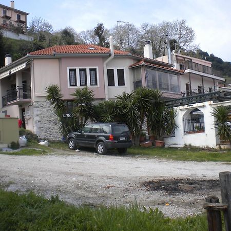 Ενοικιαζόμενα Δωμάτια "Pelion Plaza" Agios Ioannis  Екстериор снимка