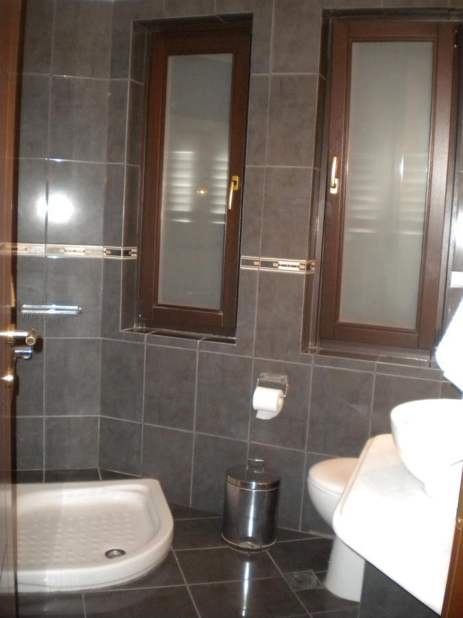 Ενοικιαζόμενα Δωμάτια "Pelion Plaza" Agios Ioannis  Екстериор снимка