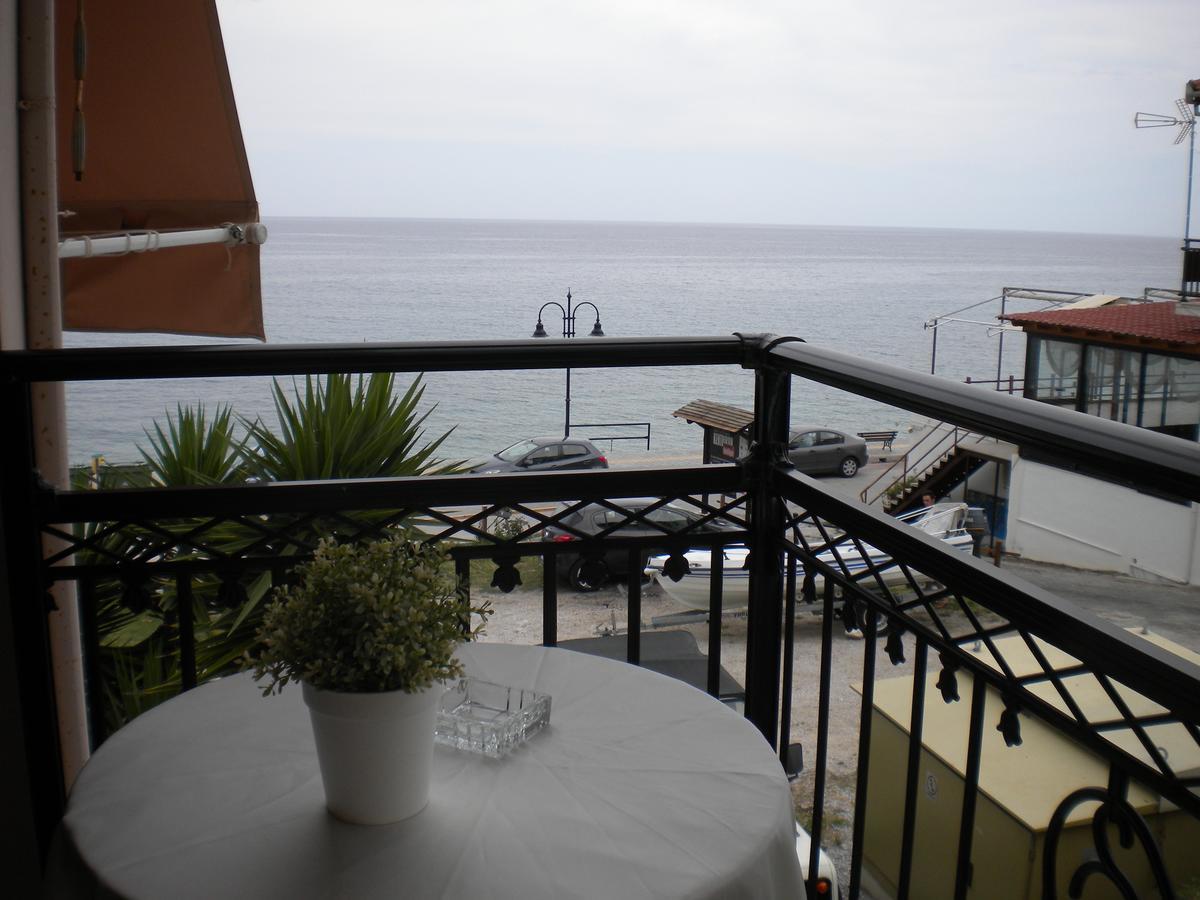 Ενοικιαζόμενα Δωμάτια "Pelion Plaza" Agios Ioannis  Екстериор снимка